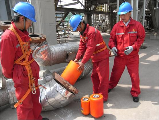 青潔能Pig清洗現場及設備（圖中年長者為個公司總工韓泰清高工）